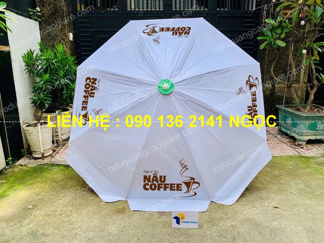 dù tròn che nắng mưa