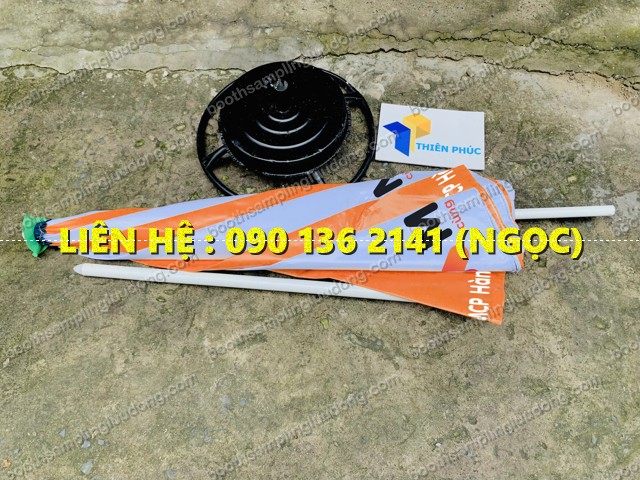 dù che nắng che mưa
